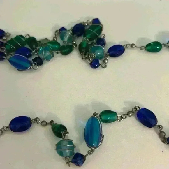 Blue Green Long Vintage Beaded Silver Tone Glass Necklace 30” - Picture 10 of 13
